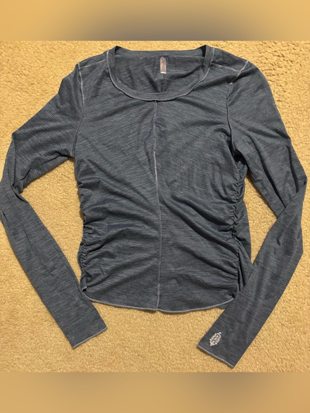 Free people Women's Long-Sleeve Ruched Crew Top - blue/gray